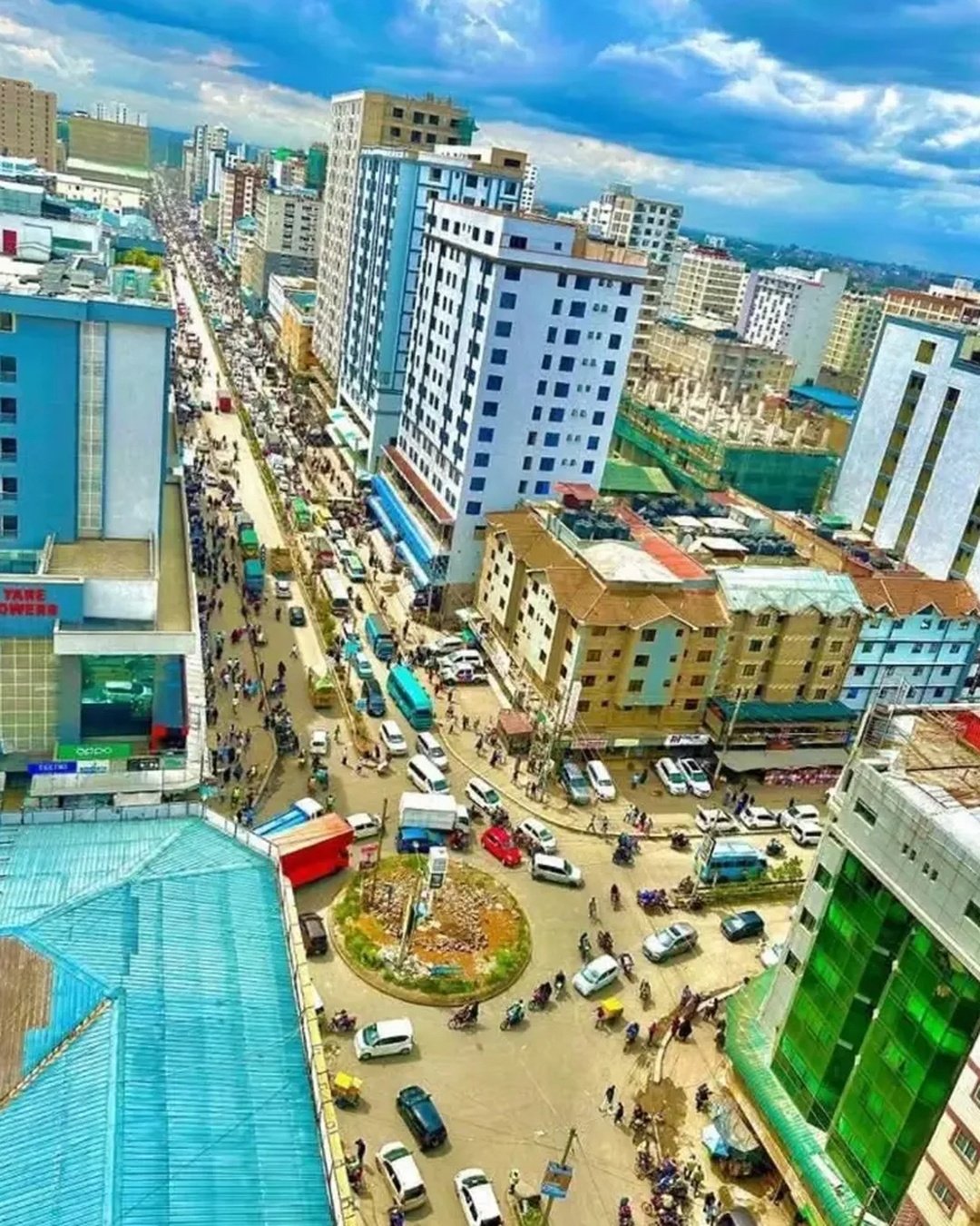 SE DERRUMBA UN EDIFICIO EN CONSTRUCCIÓN EN NAIROBI Y SE TEME QUE HAYA DECENAS DE PERSONAS ATRAPADAS